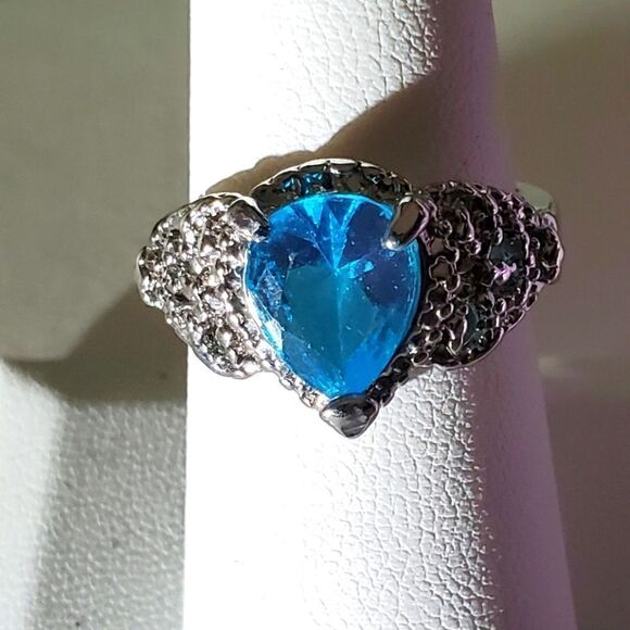 Pear Cut Sky Blue 7.32 Ct Topaz Coctail Ring on 925  Sterling Silver  Women's - Picture 2 of 5